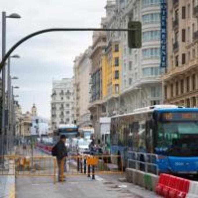 Apartamento Sotano En Gran Via Мадрид Екстер'єр фото