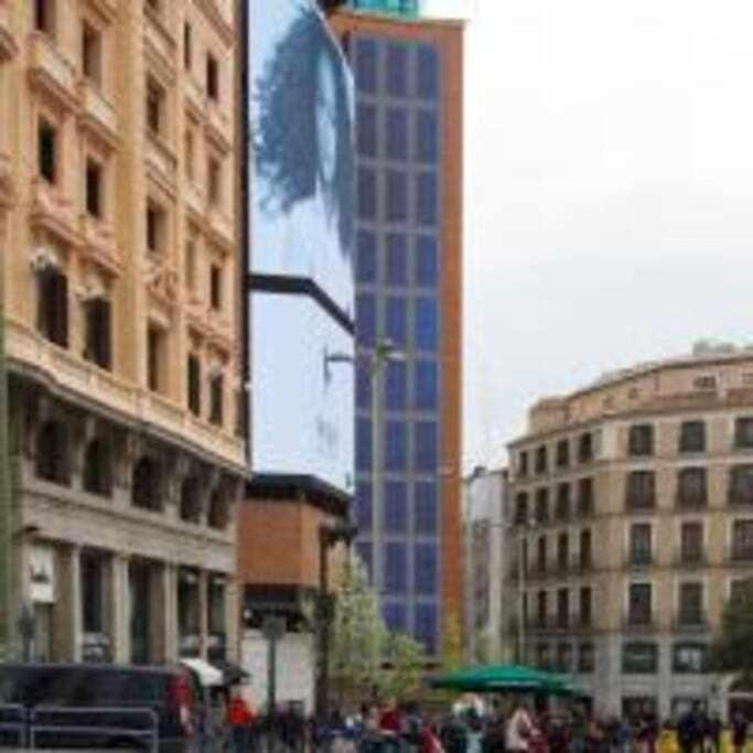 Apartamento Sotano En Gran Via Мадрид Екстер'єр фото