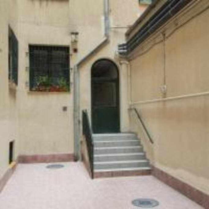 Apartamento Sotano En Gran Via Мадрид Екстер'єр фото